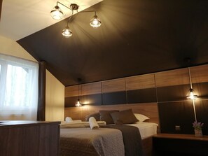 Minibar, desk, blackout drapes, free WiFi
