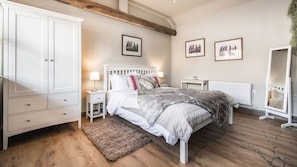 The Old Tractor Shed | Individually decorated, individually furnished, iron/ironing board - Village Farm Cottages.  (Driffield)