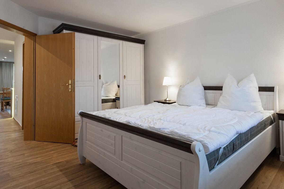 Comfort Apartment (Südstrand, incl. cleaning fee) | 1 bedroom, down duvets, iron/ironing board, free WiFi