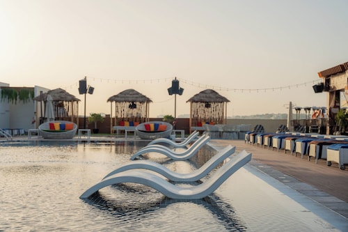 Avani Ibn Battuta Dubai Hotel