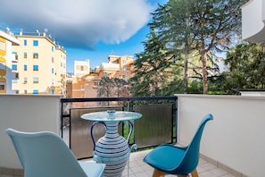 Deluxe-Doppel- oder -Zweibettzimmer, 1 Queen-Bett, Balkon (Mosaico) | Balkon