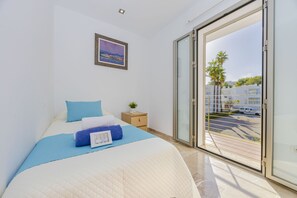 4 quartos, ferros/tábuas de passar roupa, Wi-Fi de cortesia