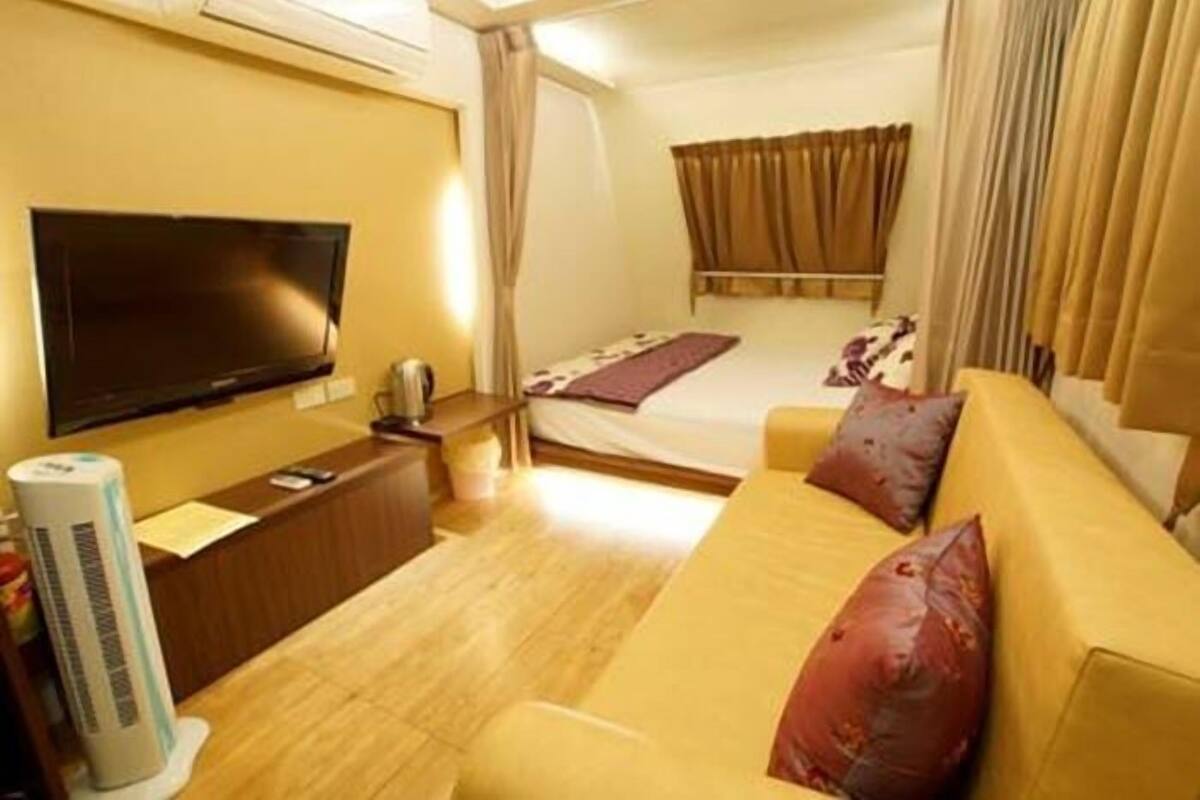 Chambre Confort double | Rideaux d’obscurcissement, accès au Wi-Fi (inclus), literie fournie