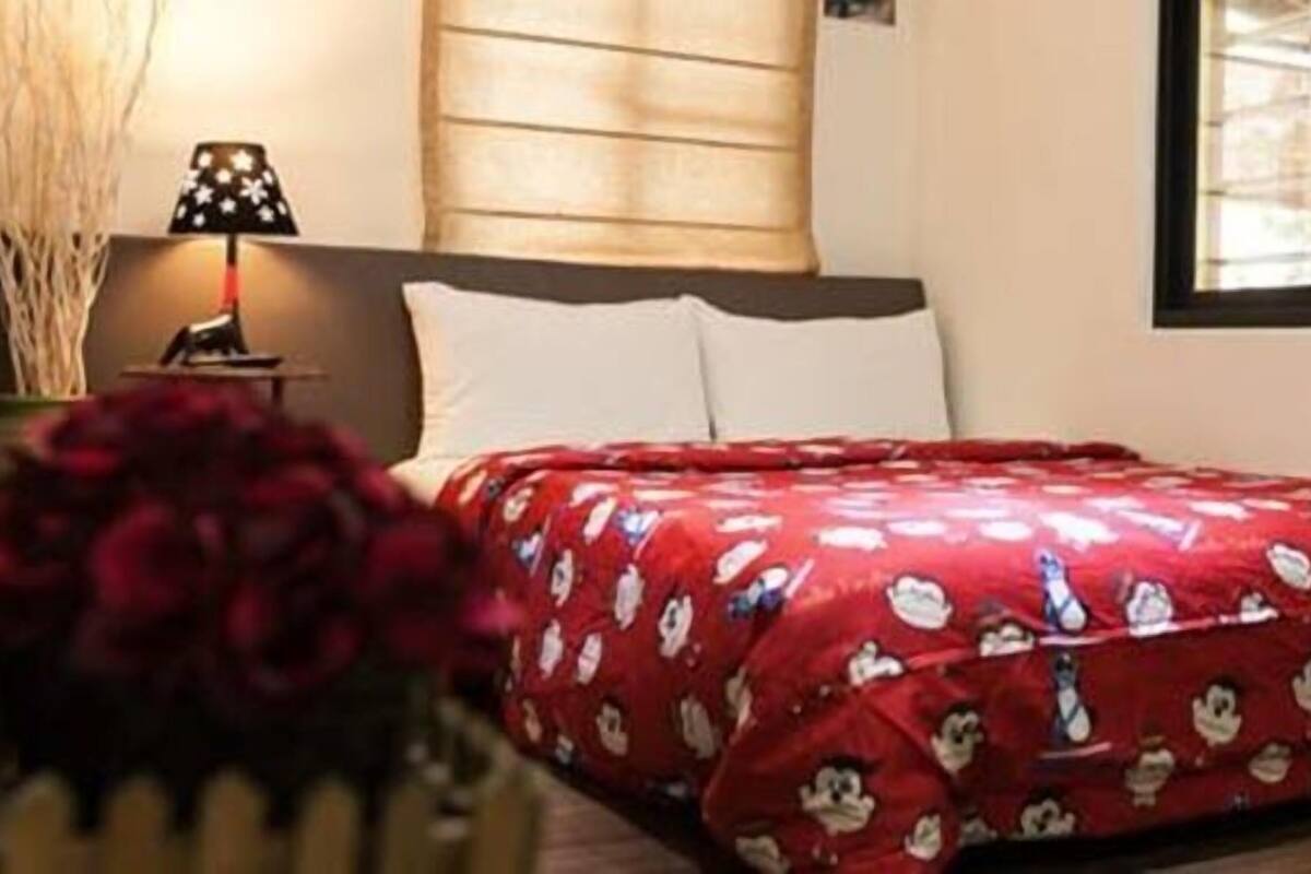 Chambre quadruple | Rideaux d’obscurcissement, accès au Wi-Fi (inclus), literie fournie
