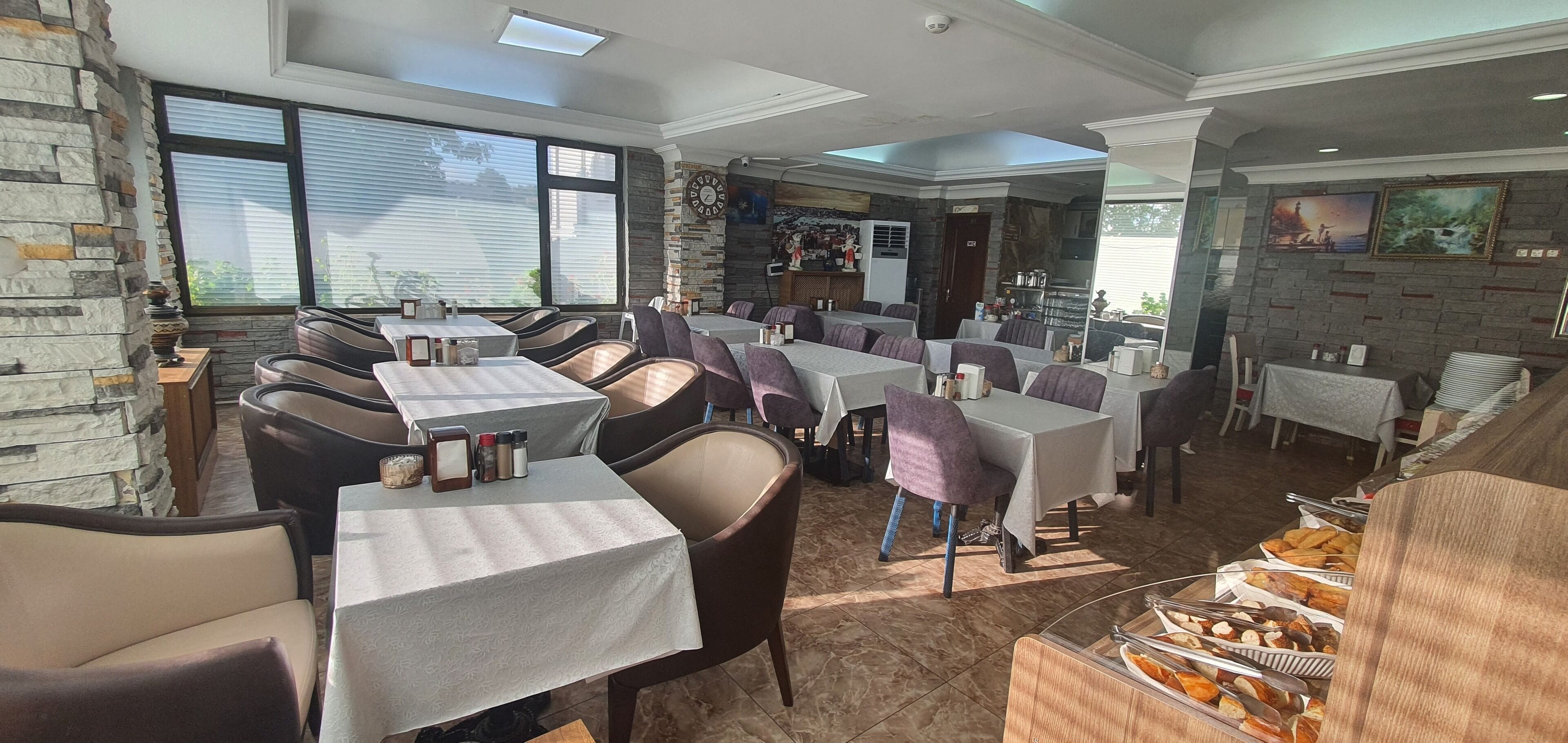 Daily buffet breakfast (TRY 200 per person)