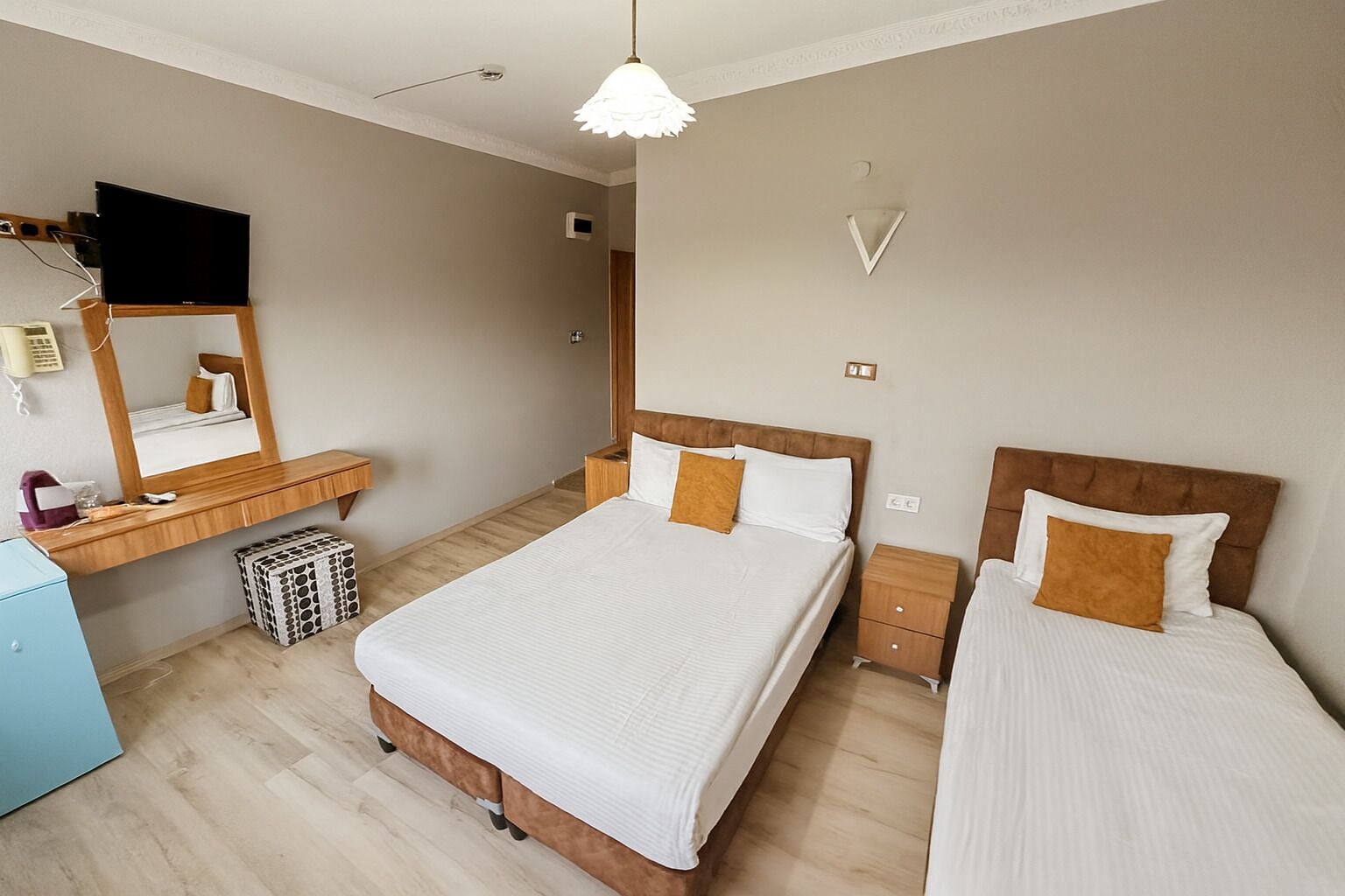 標準三人房, 海景 | 迷你吧、遮光布/窗簾、隔音、熨斗/熨衣板