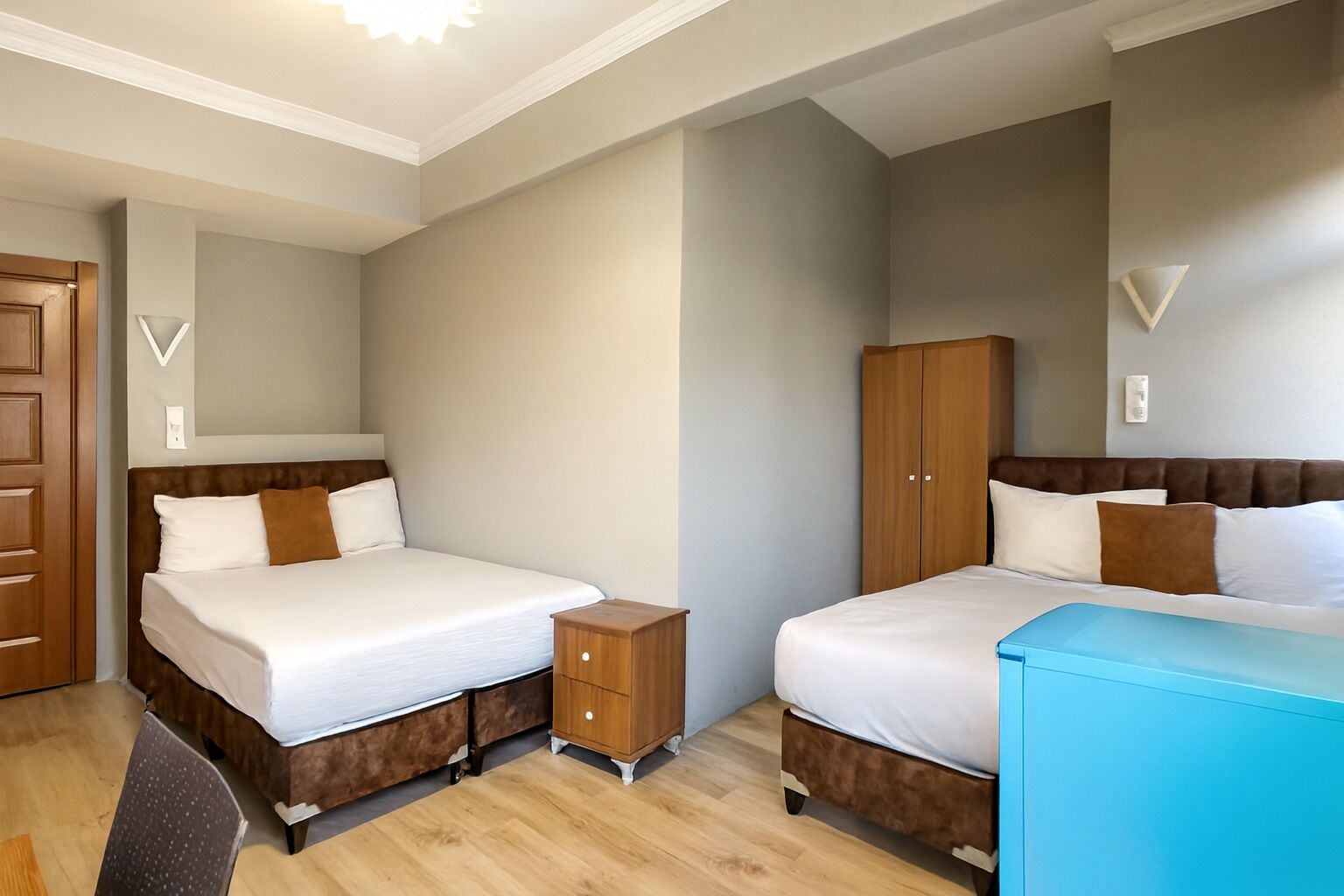 經濟雙床房, 2 張單人床 | 迷你吧、遮光布/窗簾、隔音、熨斗/熨衣板