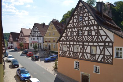 Holiday suite "Belle Etage" in the "Ferienhaus Burgcafé"