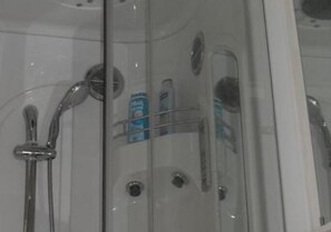 Bathroom shower - Belle Vue (Fuerth)