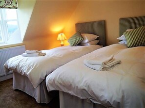 3 室のベッドルーム、WiFi、ベッドシーツ