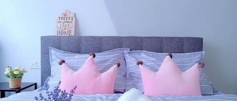 3 habitaciones, tabla de planchar con plancha y wifi