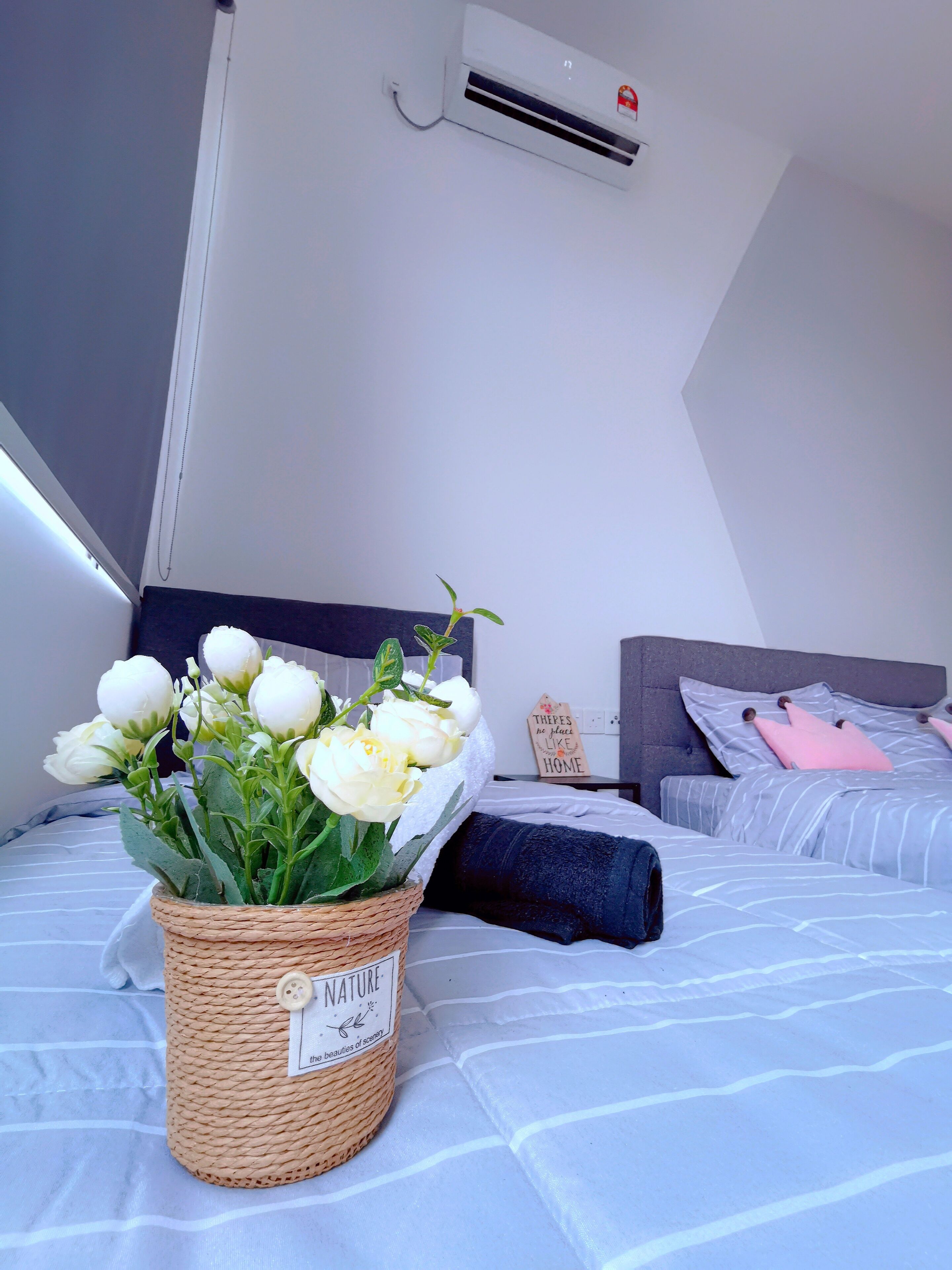 3 bedrooms, iron/ironing board, WiFi