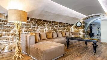 Villa | Living area | Flat-screen TV