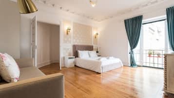 Quarto quádruplo superior, banheiro privativo | Ferros/tábuas de passar roupa, Wi-Fi de cortesia, roupa de cama