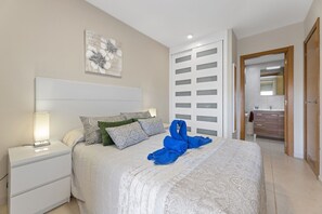3 bedrooms, iron/ironing board, free WiFi, bed sheets - Alisios, the starting point to know Lanzarote (Arrecife)