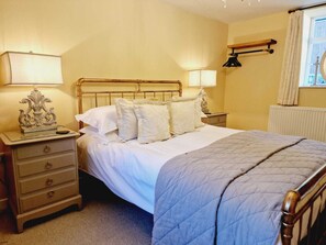 2 slaapkamers, een bureau, gratis wifi, beddengoed