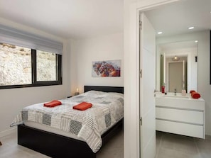 2 bedrooms, WiFi