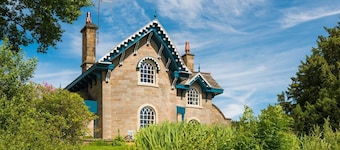 Swiss Cottage/Chatsworth Estate