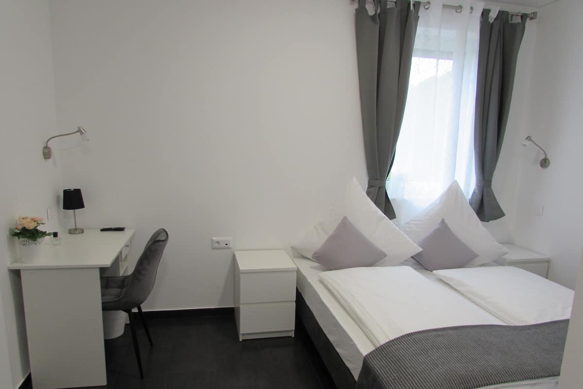 Standard Double Room | Blackout drapes, free WiFi, bed sheets