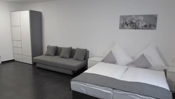 Standard Studio | Blackout curtains, free WiFi, bed sheets