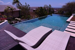 Utomhuspool