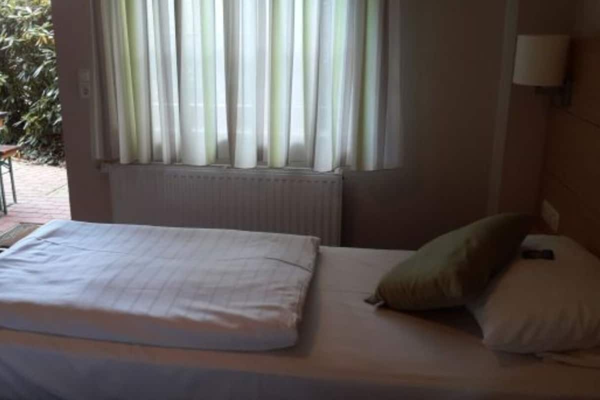 Yhden hengen huone | Silitysrauta/-lauta, vauvansängyt, ilmainen Wi-Fi, vuodevaatteet