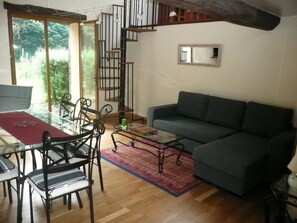 Apartment, Garden View (L'oustaou) | Living room