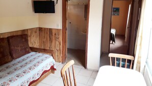 Family Bungalow (#1) | Living area - Alojamiento Las Palmitas (Atlantida)