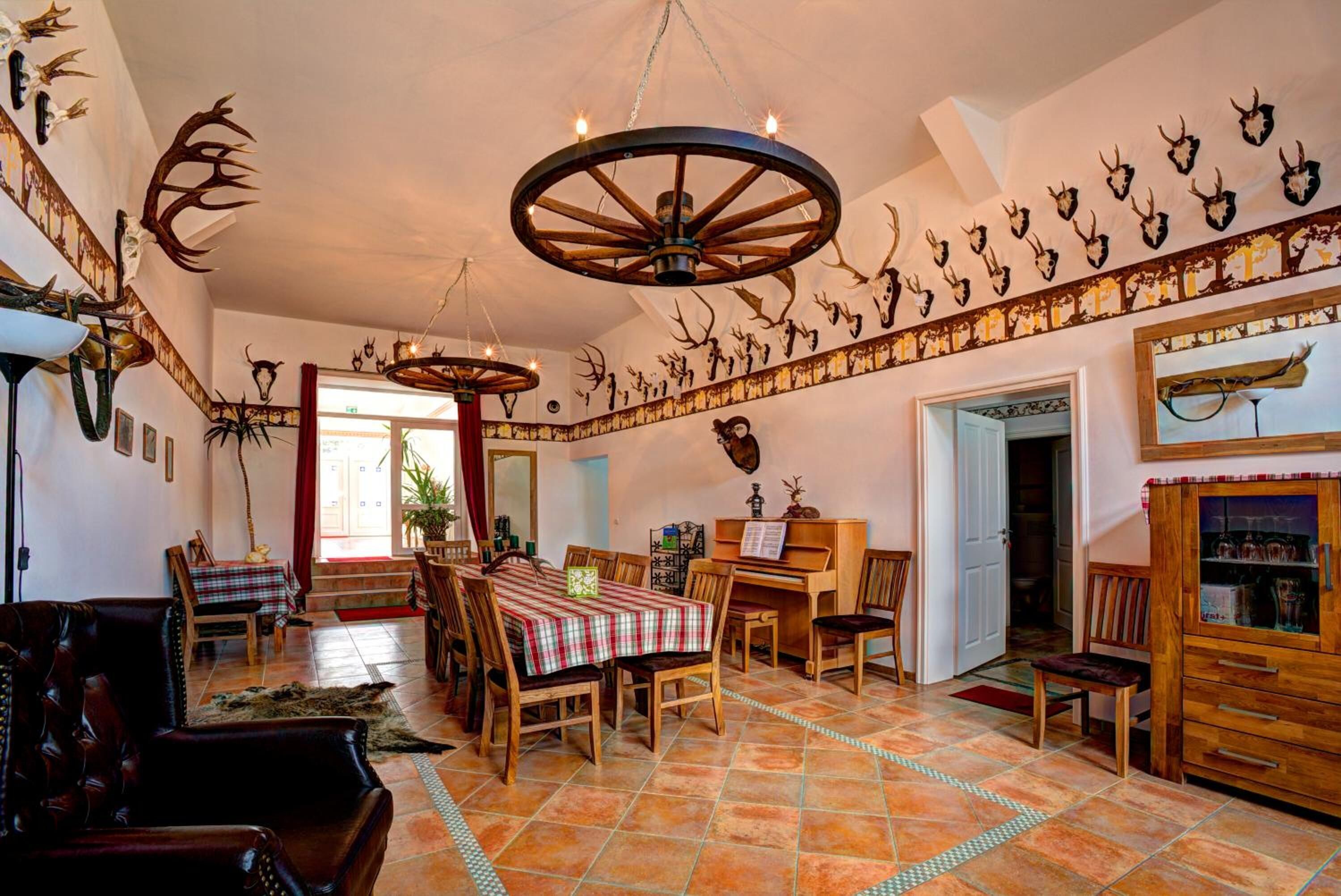 32-inch LED TV with digital channels, TV