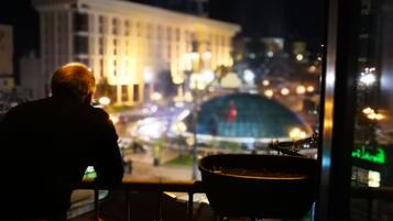 Dormitório compartilhado básico, em dormitório misto (8 beds) | Sacada