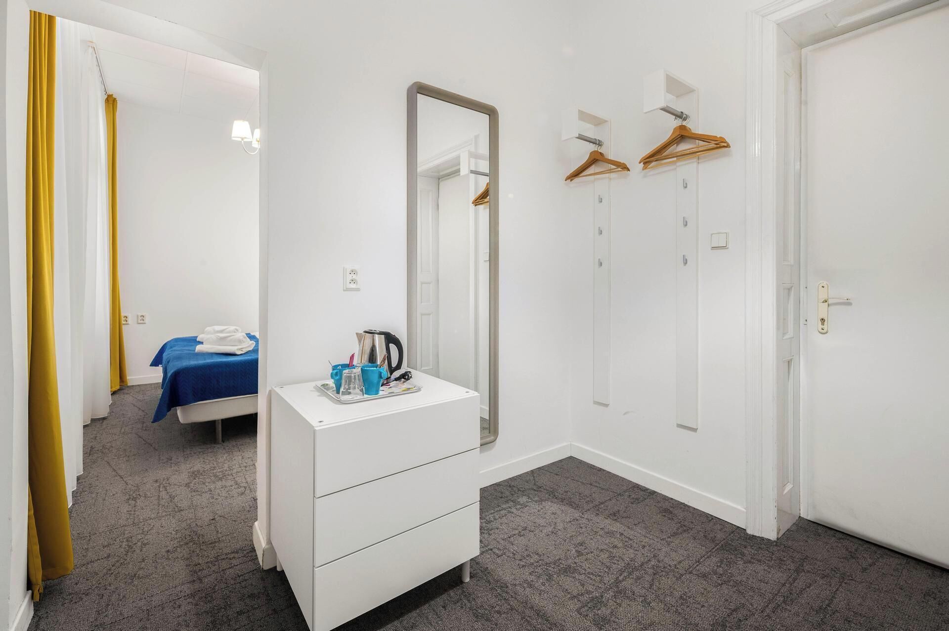 double room (interior view) | 1 bedroom, blackout curtains, free wifi, bed sheets