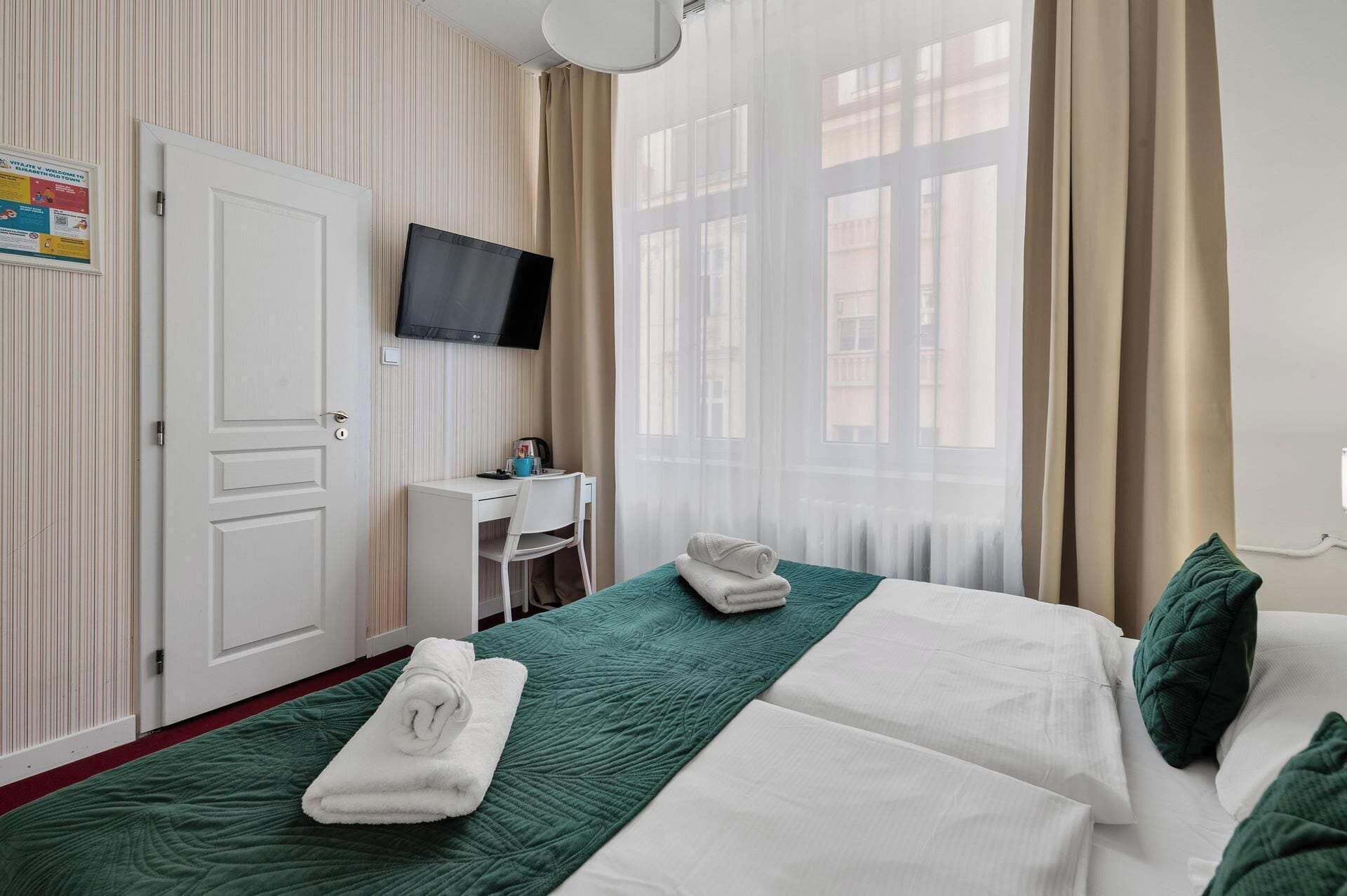 economy double room | 1 bedroom, blackout curtains, free wifi, bed sheets