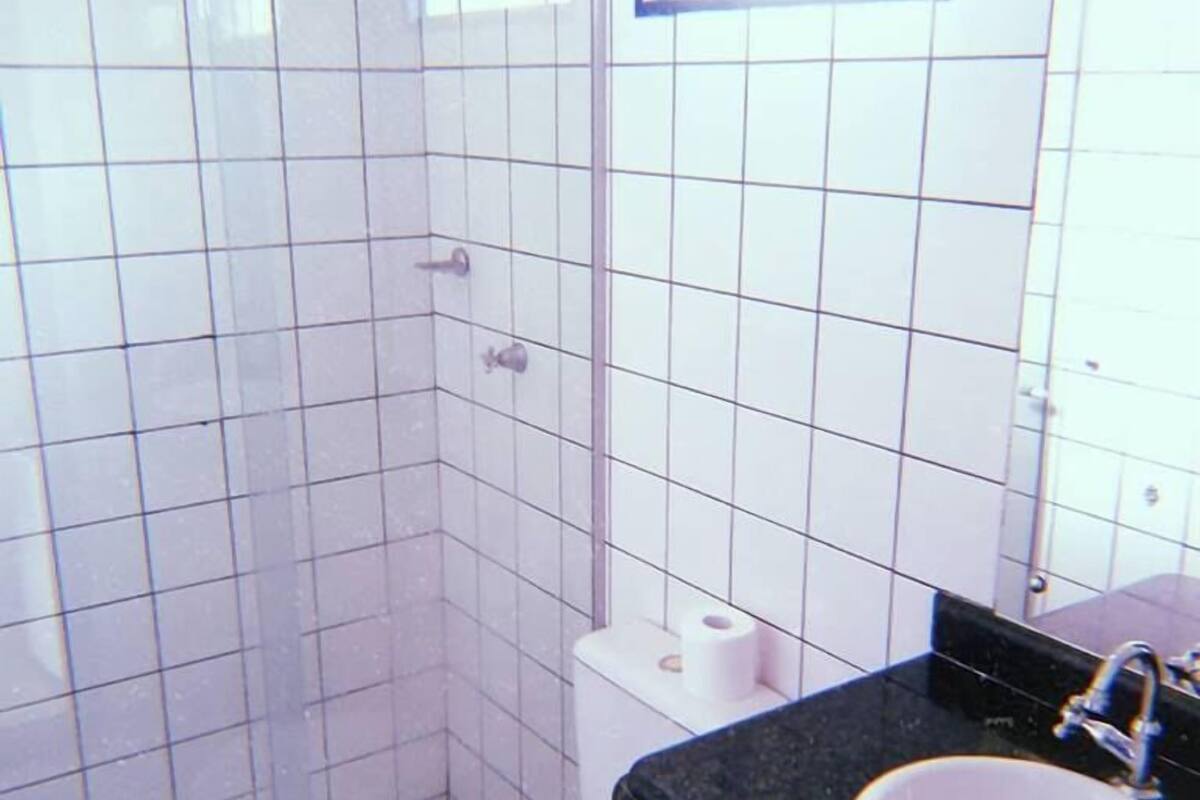 Shower, towels