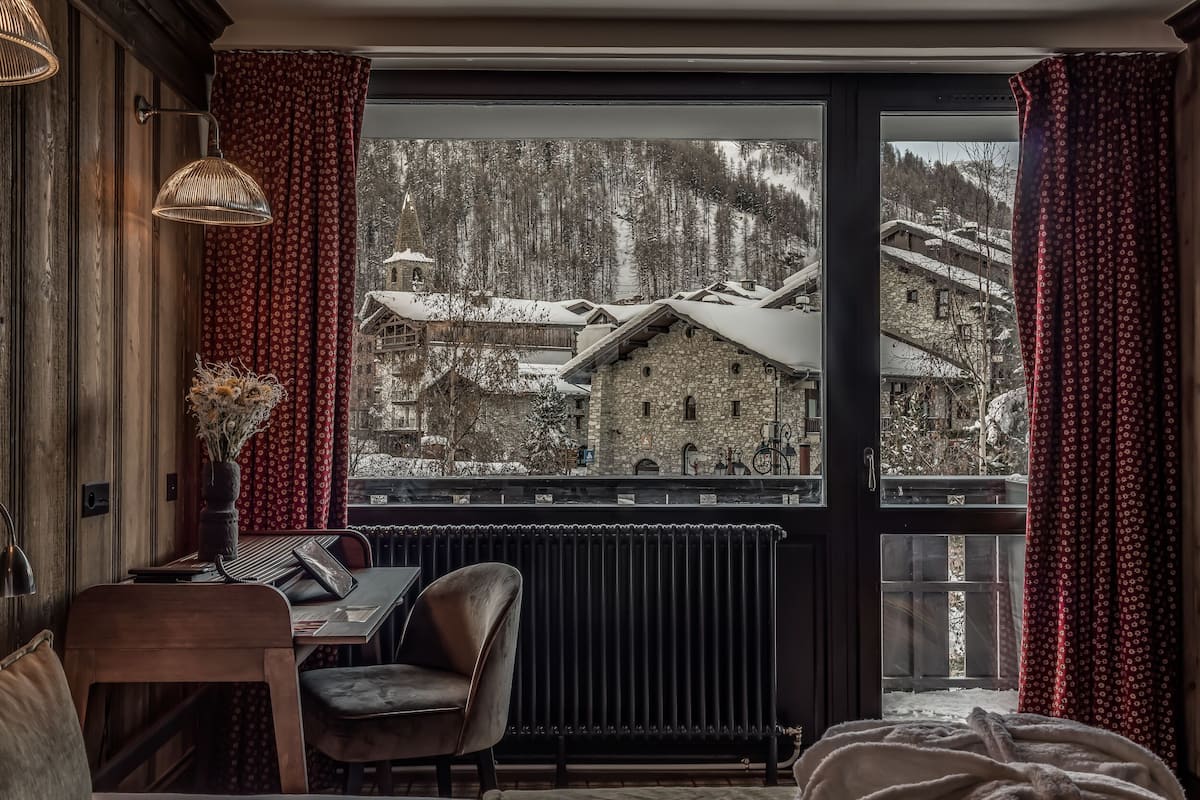 comfort double or twin room | 5 bedrooms, minibar, in-room safe, individually decorated