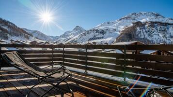Panoramic-Vierbettzimmer | Terrasse/Patio