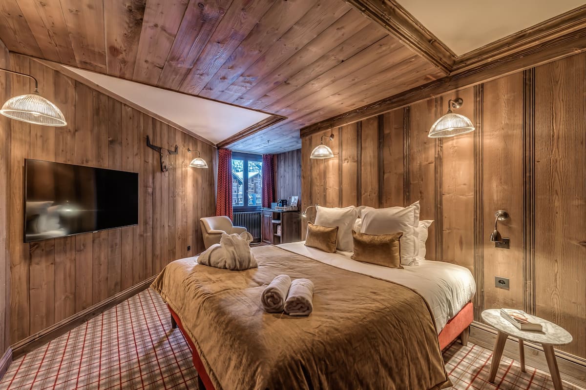 quintuple room | 5 bedrooms, minibar, in-room safe, individually decorated