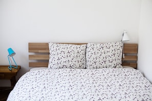 3 chambres, bureau, Wi-Fi, draps fournis