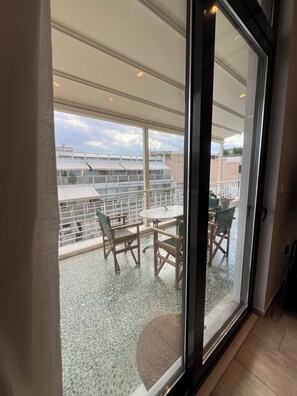 Interior - Penthouse with Terrace and Acropolis View - Themelio Suites (Athina)