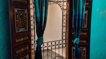 Studio Suite Keluarga | Kedap suara, Wi-Fi gratis, dan seprai linen