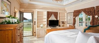 Villa Le Chateau des Palmiers