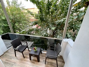 Suite superior, 3 habitaciones, no fumadores, balcón | Vistas del balcón
