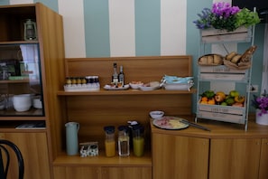 Tägliches inbegriffenes Frühstücksbuffet