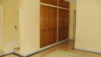 Villa | 4 bedrooms, iron/ironing board, free WiFi, bed sheets