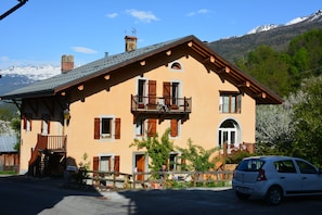 Front of property - Gîte-Auberge de Montvilliers (Aime-la-Plagne)