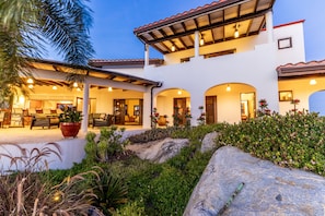 Exterior - Villa Somoya - Spectacular 360 degree views! (The Valley)