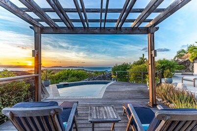 Villa Somoya - Spectacular 360 degree views!
