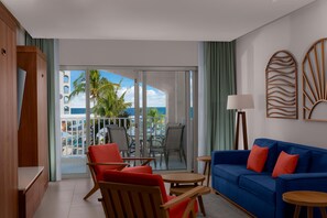 Smart TV, foosball - Hilton Cancun Mar Caribe All-Inclusive Resort (Cancun)