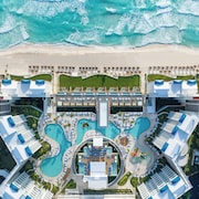 Hilton Cancun Mar Caribe All-Inclusive Resort