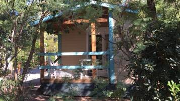 Bungalow (Nevada) | Didekorasi berbeda-beda dan dilengkapi dengan perabotan berbeda-beda