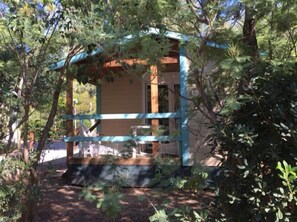 Bungalow (Nevada) | Individually decorated, individually furnished, iron/ironing board - Camping Le Ranch (Le Cannet)